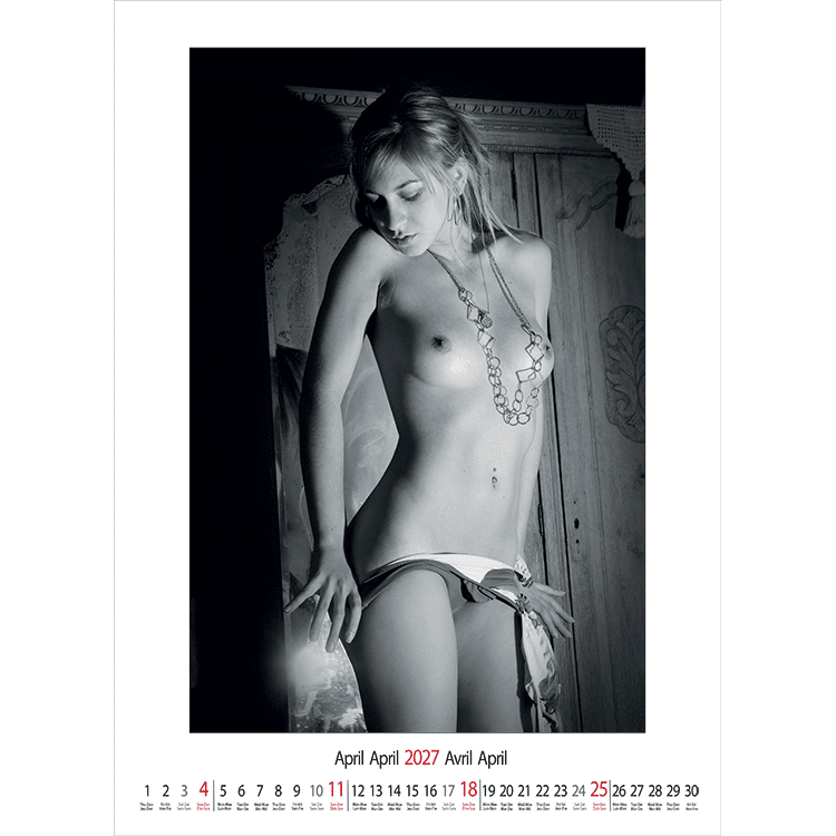 Muurkalender pin-up Female Art 2027 - April Muurkalender pin-up Female Art 2027 - April